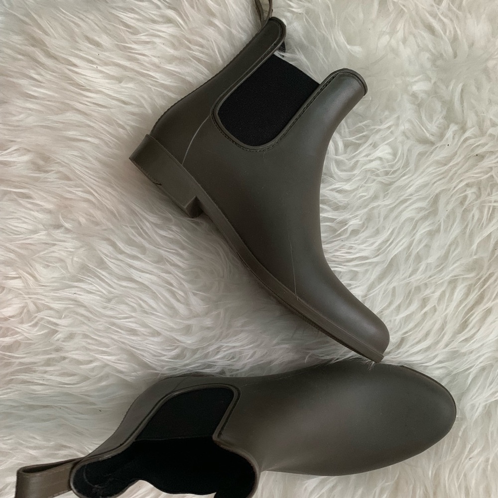 Merona Olive Green Chelsea Rain Boots